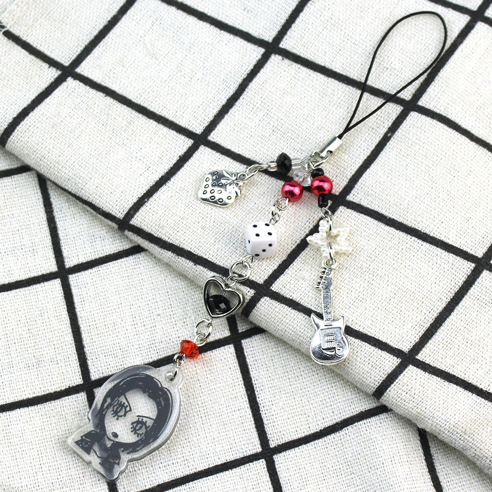 Super Cute Ai Yazawa Osaki Nana Anime Nana Hachi Matching Phonecharm Heart Strawberry Pendant Keychain Y2K Handmade Jewelry