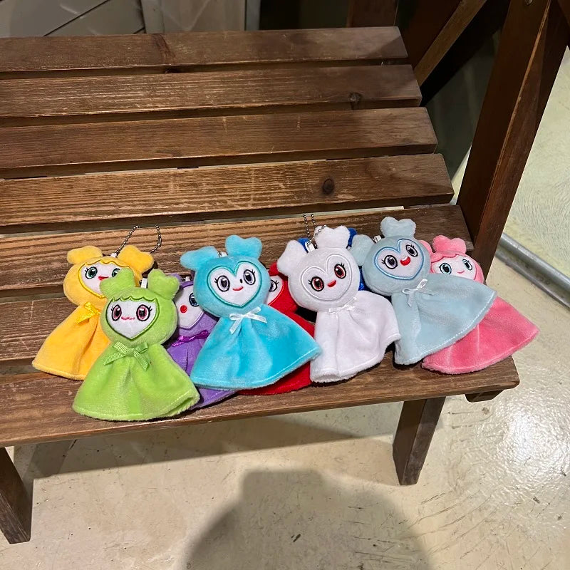 Kit 9 Chaveiros Plush TWICE – Momo Lovely Doll  Presente para Fãs ONCE